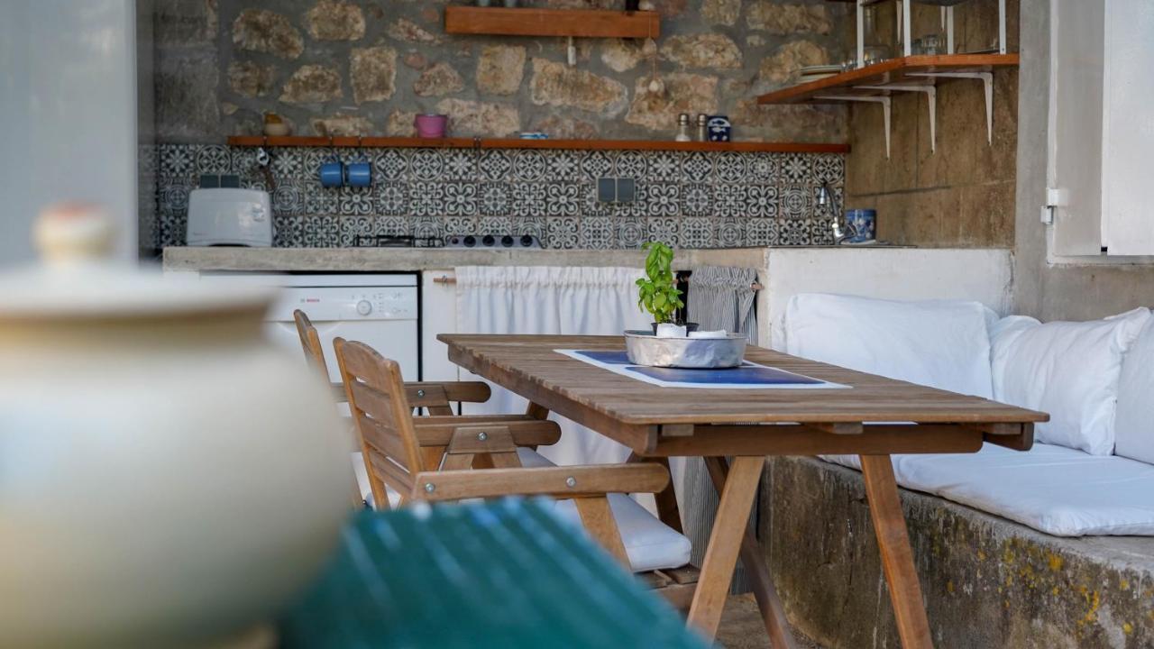 Charming Two-Bed Apartment Orange Garden Sutivan Buitenkant foto