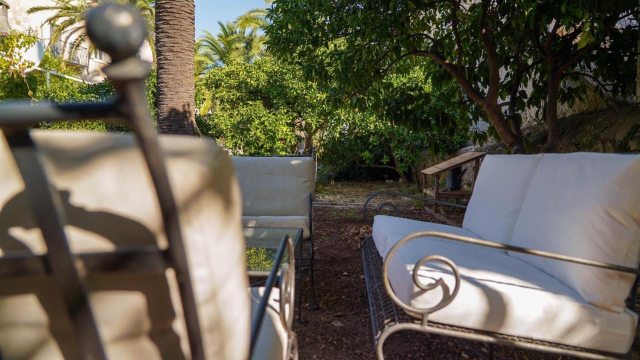 Charming Two-Bed Apartment Orange Garden Sutivan Buitenkant foto
