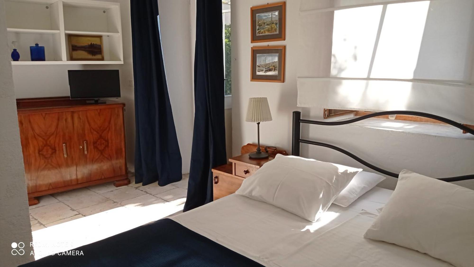 Charming Two-Bed Apartment Orange Garden Sutivan Buitenkant foto